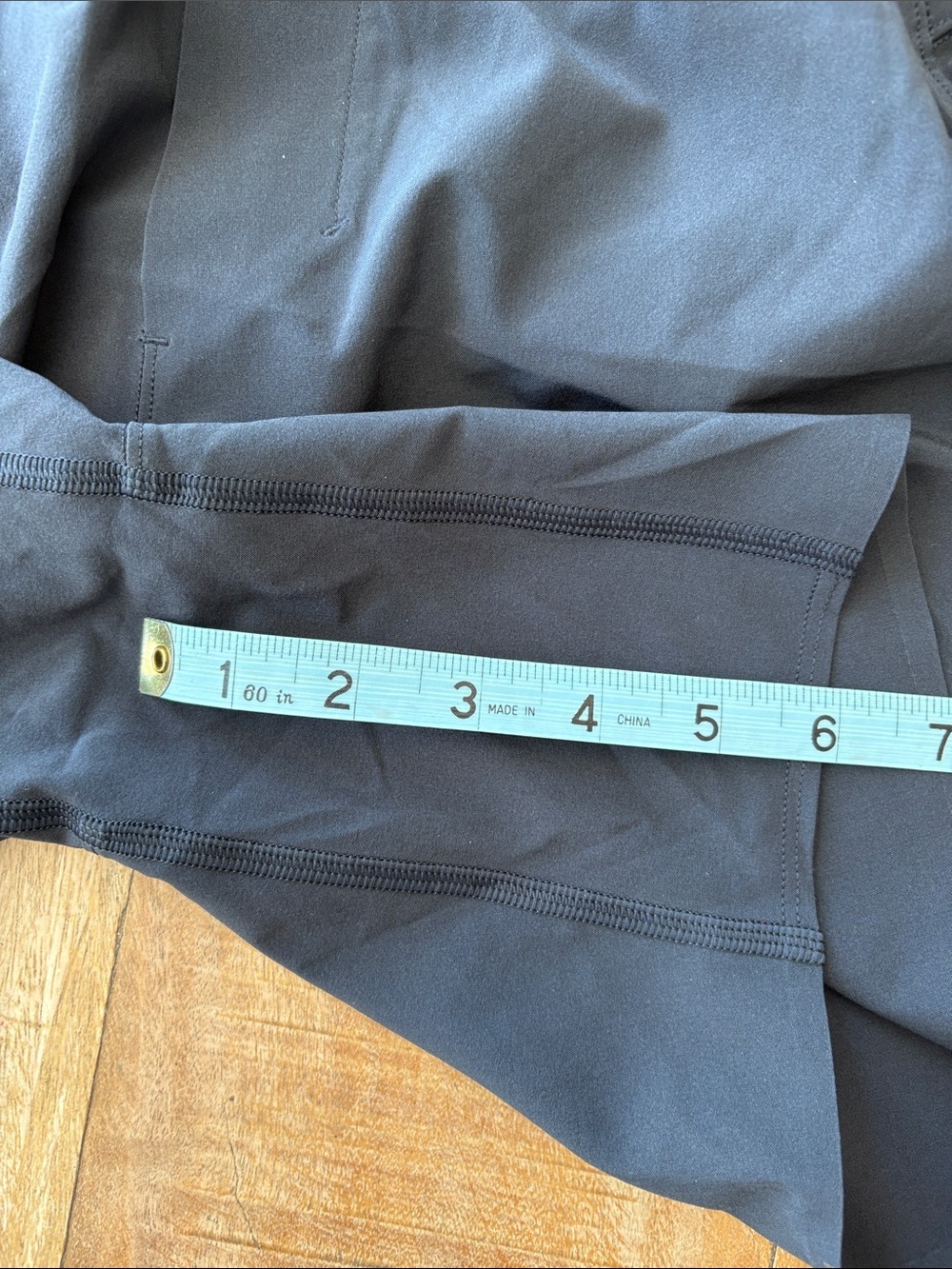 Lululemon Men’s Navy Athletic Shorts size M - Picture 8 of 8